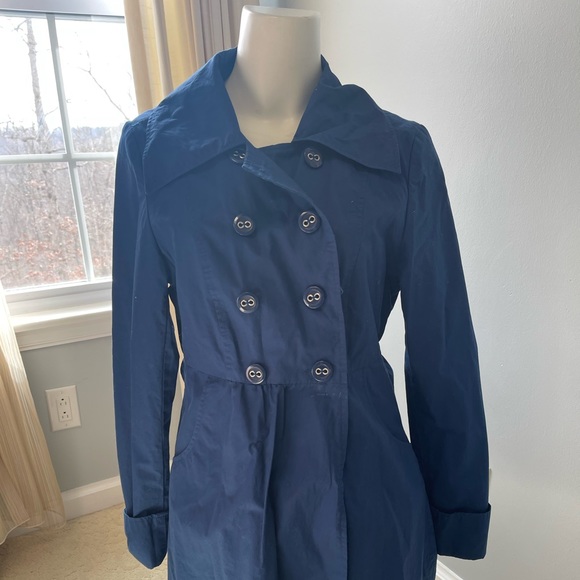 Spring Coat - Picture 2 of 5
